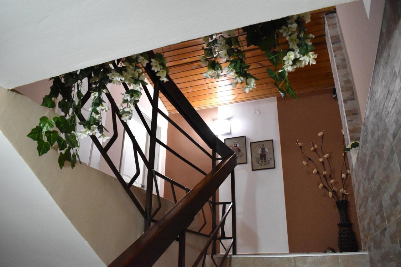 Guest House Kozle Скопье Экстерьер фото