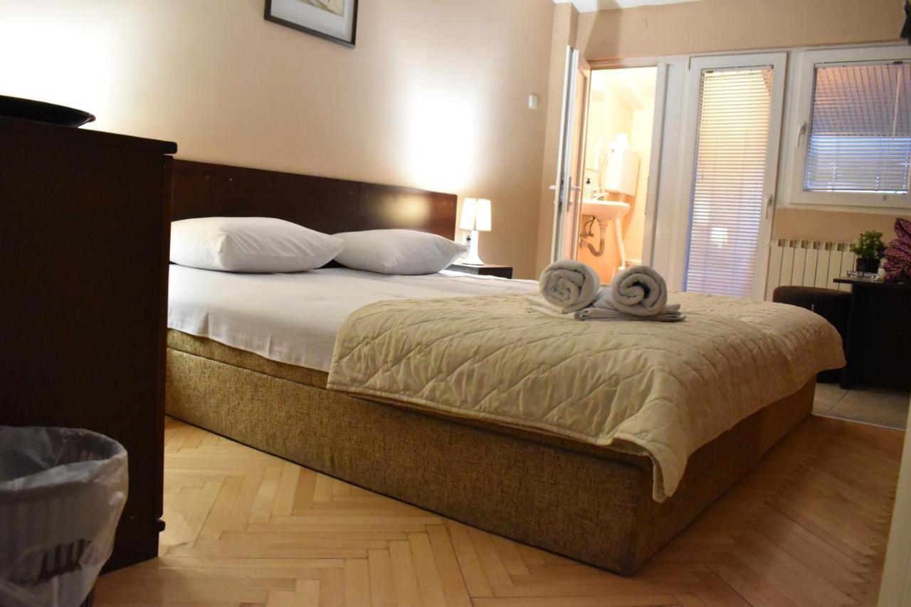 Guest House Kozle Скопье Экстерьер фото
