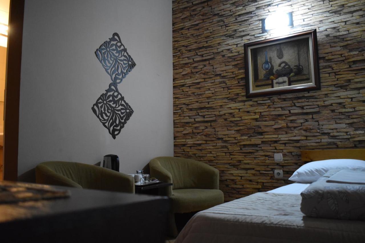 Guest House Kozle Скопье Экстерьер фото